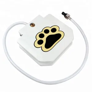 Interaktif Kaki Pedal Desain Anjing Air Mancur Sprinkler Anjing Air Mancur Taman Anjing Langkah Luar Ruangan Air Feeder