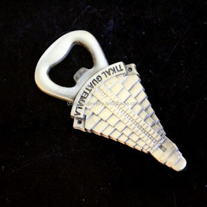 Vendita all'ingrosso Custom <span class=keywords><strong>Tikal</strong></span> <span class=keywords><strong>Guatemala</strong></span> Souvenir turistico in lega di zinco metallo città apribottiglie magnete frigo - Product Image 3