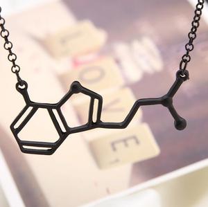 AME028 Huilin Nuova Collana con Ciondolo a Forma di Formula Chimica della Molecola DMT, Regalo per Amici, Uomini e Donne - Product Image 3