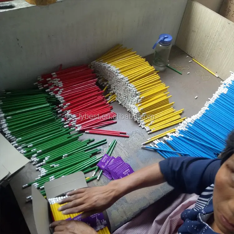 Profesyonel ve klasik dört renk öğrenci standart kalem ile kağıt kemer paketi