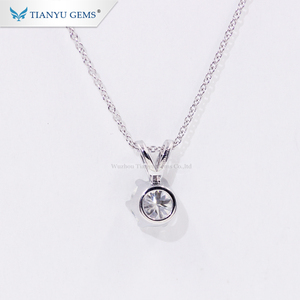 TIANYU GEMS <span class=keywords><strong>Collana</strong></span> con Pendente <span class=keywords><strong>Solitario</strong></span> in <span class=keywords><strong>Diamante</strong></span> di Laboratorio in Oro Bianco 14K con Classica Montatura a Sei Griffe - Product Image 4
