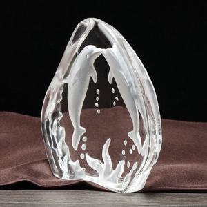 Al por mayor 3D grabado láser delfín cristal iceberg decoración pieza - Product Image 3