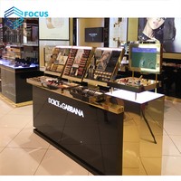 Vitrine de présentation de cosmétiques en verre de haute qualité, design d'intérieur de cosmétiques, design d'intérieur de Sephora