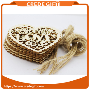 Coeur en bois AMOUR de mariage bricolage accessoires matériaux décoratifs Spot De Noël série bois décoratif boucle - Product Image 1