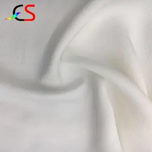 En gros 100% viscose martelé satin tissu pour dame robe