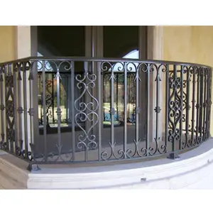 Pas cher en fer forgé ornemental grill pour fenêtre de balcon