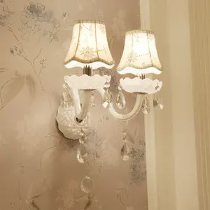유럽 스타일 촛불 크리스탈 벽 램프 크리 에이 티브 화이트 벽 장식 램프 현대 홈 조명 레트로 Led 램프 전등 갓