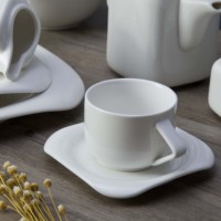 Service de vaisselle en porcelaine blanche, 24 pièces, passe-vaisselle, ensemble de vaisselle, d'assiettes, de service de table, en céramique, super affaire