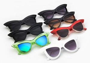 2019 плоская большая оправа сексуальные оптовые винтажные женские солнцезащитные очки лиса солнцезащитные очки - Product Image 5