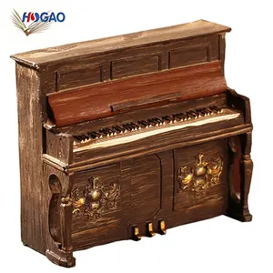 Wholesale American style nostalgic piano model decoration shooting props clothing store window display figure craft resin piano