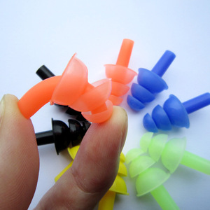 Juego de tapones para <span class=keywords><strong>los</strong></span> oídos para natación, Clip para la nariz, resistente al agua, con logotipo personalizado, a precio de fábrica, tapones para <span class=keywords><strong>los</strong></span> oidos - Product Image 2