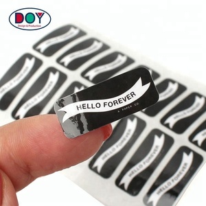 Pegatinas de papel autoadhesivas con logotipo de marca impreso personalizado de diseño privado, etiquetas para embalaje de ropa - Product Image 2
