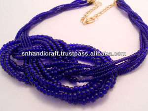   El Arte del Collar Anudado Azul Brillante de Diseño Hermoso Hecho a Mano para Bodas y Aniversarios - Product Image 2