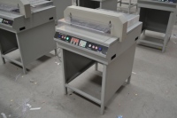Machine de découpe de papier à programme électrique/petites Machines automatiques de découpe de papier pour coupe-papier A3/A4 à bas prix