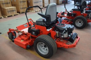 Venta directa de fábrica cortacésped cero turn Riding Tractor cortacésped 52 pulgadas de tractor cortacésped <span class=keywords><strong>con</strong></span> precio de <span class=keywords><strong>asiento</strong></span> hecho en China - Product Image 3