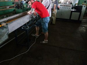 PVC tráng g.i kim loại ống dẫn ống làm cho máy/PVC tráng ống kim loại linh hoạt dây chuyền sản xuất - Product Image 4