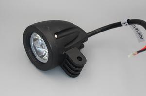 Projecteur LED rond 2 pouces 10W pour camion, éclairage de travail LED 12V pour <span class=keywords><strong>voiture</strong></span>, étanche - Product Image 4