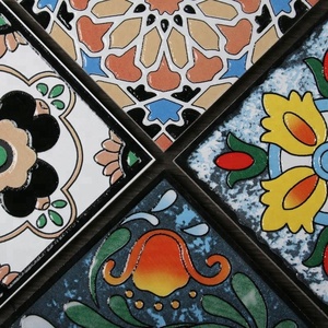 Azulejo de Porcelana Marroquí con Diseño Floral para Interiores de Villas, con Función de Ladrillo Refractario y Diseño Tradicional - Product Image 3