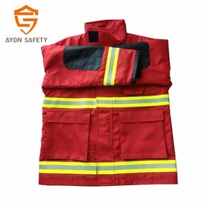 Traje <span class=keywords><strong>de</strong></span> bombero <span class=keywords><strong>de</strong></span> almacén <span class=keywords><strong>de</strong></span> 4 capas con protección antirradiación y contra incendios hecho <span class=keywords><strong>de</strong></span> materiales Nomex y aramida - Product Image 2