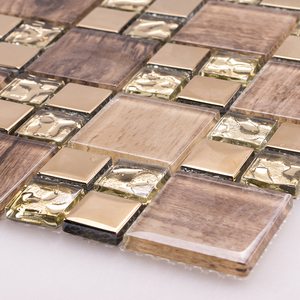 Foshan all'ingrosso quadrato grano <span class=keywords><strong>di</strong></span> legno galvanico laminato oro marrone mosaici <span class=keywords><strong>di</strong></span> <span class=keywords><strong>vetro</strong></span> - Product Image 1