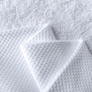 Vente directe d'usine Logo <span class=keywords><strong>brodé</strong></span> Ensemble <span class=keywords><strong>de</strong></span> serviettes <span class=keywords><strong>de</strong></span> visage en coton blanc Serviettes <span class=keywords><strong>de</strong></span> <span class=keywords><strong>bain</strong></span> pour hôtel - Product Image 4