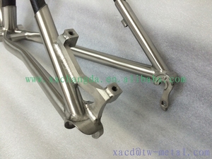 Rangka Sepeda Ti & Carbon Road Bike Custom Titanium Campuran Karbon MTB Rangka Sepeda Titanium Gabungan Karbon Rangka Sepeda Rem Cakram - Product Image 6