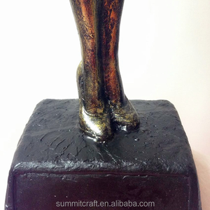 Résine personnalisée Antique Bronze <span class=keywords><strong>Bikini</strong></span> Statues féminines trophée de musculation - Product Image 6