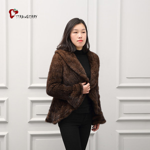 Cappotto da Donna in Vera Pelliccia di Visone Naturale di Alta Qualità Inverno 2020 - Product Image 2