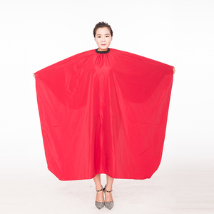 Mantella da Parrucchiere Personalizzata Vinnie, Comoda, Antistatica e Impermeabile per Saloni di Bellezza - Product Image 2