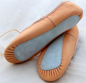 <span class=keywords><strong>Zapatillas</strong></span> <span class=keywords><strong>de</strong></span> <span class=keywords><strong>Ballet</strong></span> <span class=keywords><strong>de</strong></span> <span class=keywords><strong>Piel</strong></span> <span class=keywords><strong>de</strong></span> Cerdo para Niños y Adultos, Suela Completa, Zapatos <span class=keywords><strong>de</strong></span> <span class=keywords><strong>Ballet</strong></span> <span class=keywords><strong>de</strong></span> Cuero - Product Image 3
