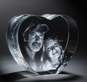 Em forma de coração de cristal presentes de cristal da gravura do laser 3d