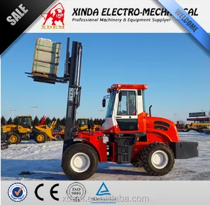 JJCC 1.5ton 4x4 Off Road Forklift kaba arazi Clark forklift  TC4015 küçük tüm arazi tipi Forklift