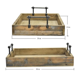 Großhandel antike Vintage Holz Essen Serviert ablett Bauernhaus dekorative <span class=keywords><strong>Distressed</strong></span> Holz osmanischen Aufbewahrung stablett mit Metall griff