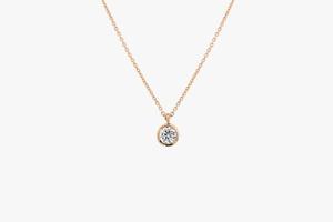 Colgante Simple de circonia cúbica brillante para mujer, Mini collar solitario de diamante de capas - Product Image 2