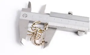Forma di scorpione nizza moda spilla in metallo, Pin del risvolto, collare pin