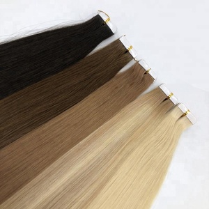 ขายส่งอาลีบาบาด่วนสีบลอนด์สีดำสีเทา Ombre สีหนังกำพร้าชิดยุโรปเรมี่เทปในส่วนขยายของผมมนุษย์12 "-32"