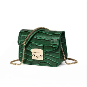 New summer new small bag female 2019 new wave Korean version of the wild Messenger bag mini chain bag