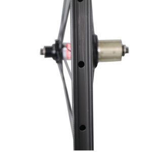 2021 cerchi per <span class=keywords><strong>bici</strong></span> <span class=keywords><strong>da</strong></span> strada cinesi super leggeri 440g 700C ruota per <span class=keywords><strong>bici</strong></span> tubeless con copertoncino in carbonio <span class=keywords><strong>da</strong></span> 40mm di larghezza - Product Image 4