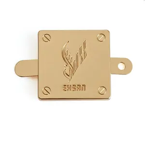 Dongguan fábrica de moda de Metal grabado Placa de logotipo para bolso oro Metal etiqueta de nombre para bolsas ^