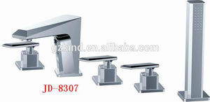 cuarto de baño cubierta de montaje de cromo plateado bañera grifo de la ducha witth ducha de mano - Product Image 1