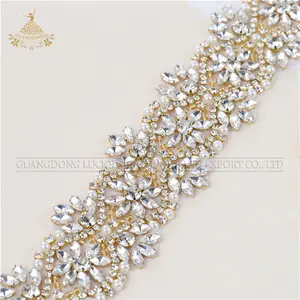 Diskon Besar Applique Manik-manik Berlian Imitasi Bening Pengantin dengan Kristal untuk Selempang Wanita