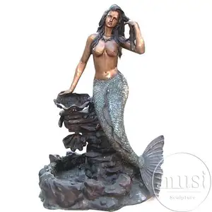 Escultura de vida tamaño delfín fuente de agua con sirena estatua