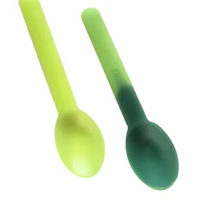カスタムカラーチェンジアイスクリームフラットハードロングプラスチックスプーン - Product Image 1