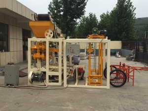 Shandong QT4-24B semi automática máquina de bloques de enclavamiento manual de <span class=keywords><strong>manuel</strong></span> cabro máquina de bloques para la venta - Product Image 3