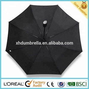<span class=keywords><strong>Parapluie</strong></span> pliant de qualité supérieure à ouverture et fermeture automatiques et <span class=keywords><strong>parapluie</strong></span> coupe-vent pour la pluie et le soleil en vente - Product Image 2