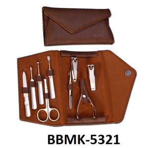 Voyage hommes femmes en acier inoxydable Kit d'outils de soin des ongles prix de gros manucure ongles ensemble dans un sac en satin - Product Image 4