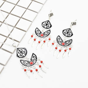 ネックレスセットジュエリーヴィンテージシルバーターコイズ装飾小葉タッセルネックレスイヤリングイタリアンジュエリーセット - Product Image 6