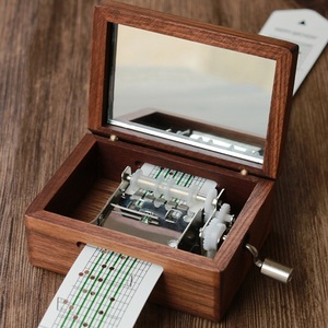 Pin Hoạt Động Hand Crank 30 Note Music Box Giấy Với Kim Loại Punch - Product Image 5