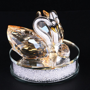 Oem/ODM Châu Âu khu vực tính năng pha lê Thiên Nga ủng hộ đám cưới cho thanh lịch trung tâm miếng - Product Image 2