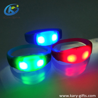 Bracelet Led Télécommandé Concert de Plage Bracelet en Silicone